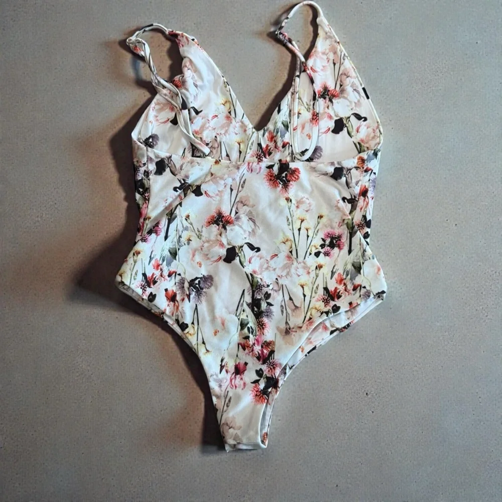 Beach Riot x Stone Cold Fox‎ One-Piece Floral Swimsuit Xs - Picture 6 of 7